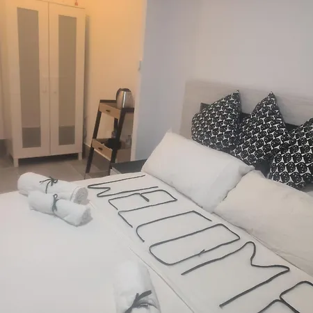 Pinar Suites Habitaciones Torremolinos Exterior photo